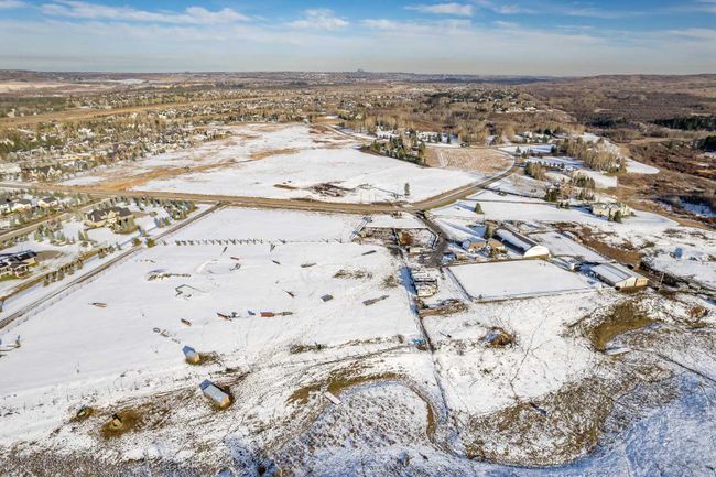 240037 Range Road 31, Home with 4 bedrooms, 2 bathrooms and 2 parking in Rural Rocky View County AB | Image 9