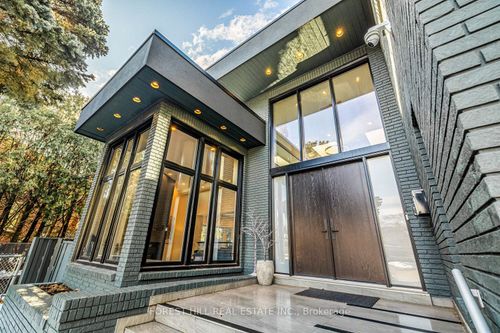 97 Clarinda Dr, North York, ON, M2K2V2 | Card Image