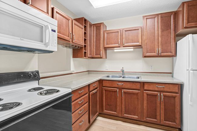 1566 Millpond Ct, Chaska-8.jpg | Image 9