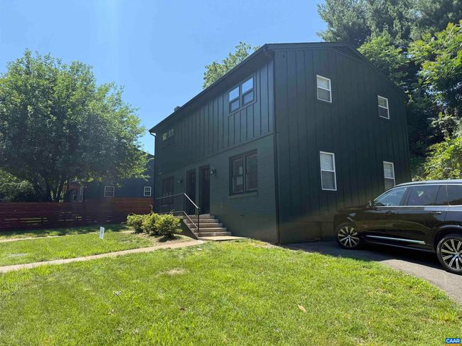 106 Perry Dr, House attached with 2 bedrooms, 1 bathrooms and null parking in CHARLOTTESVILLE VA | Image 32