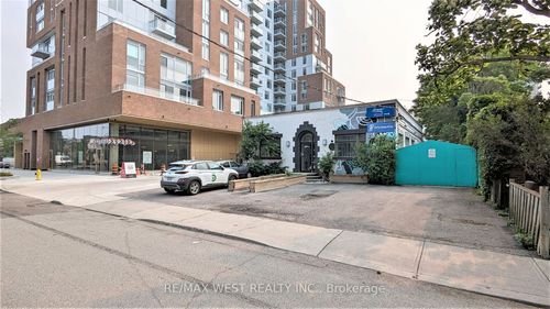 297 Campbell Ave, Toronto, ON, M6P3V7 | Card Image