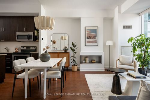 s708-112 George Street, Toronto, ON, M5A2M5 | Card Image