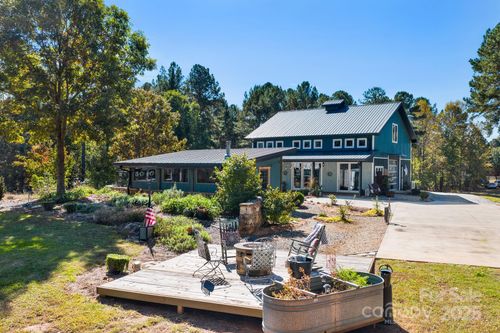 142 Riverside Dr, Rutherfordton, NC, 28139-8162 | Card Image