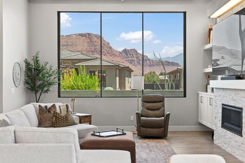 499 W Palo Verde Way, Ivins, UT, 84738-1302 | Card Image