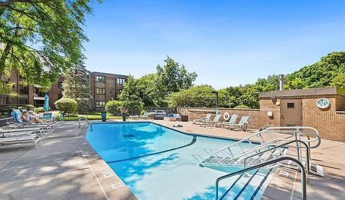 apt-206-3412 Oak Ridge Rd, Minnetonka, MN, 55305-4564 | Card Image