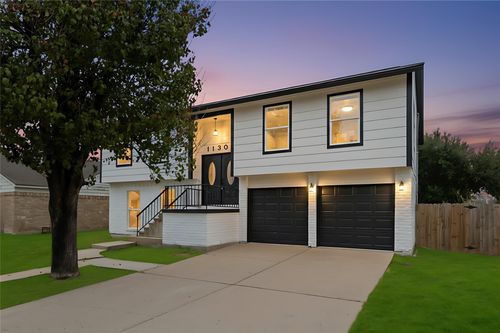 11302 White Gate Ln, Houston, TX, 77067-3356 | Card Image