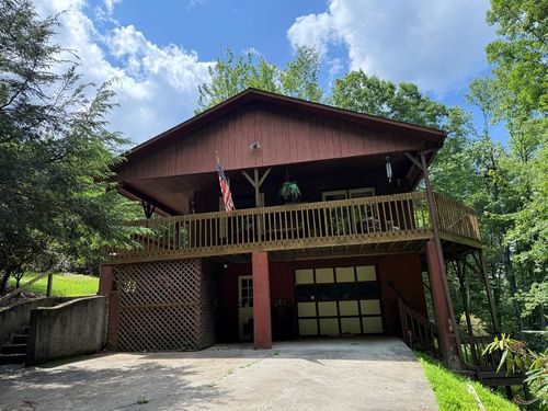 154 Powhatan Trl, Fancy Gap, VA, 24328-4018 | Card Image