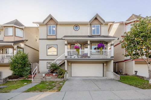 6615 205 St, Langley, BC, V2Y2X8 | Card Image