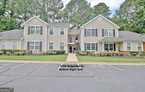1105 Ridgelake Dr, Peachtree City, GA, 30269-1479 | Card Image