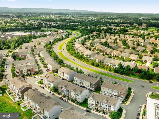 7022 Mongoose Trl, Townhouse with 3 bedrooms, 4 bathrooms and null parking in GAINESVILLE VA | Image 40