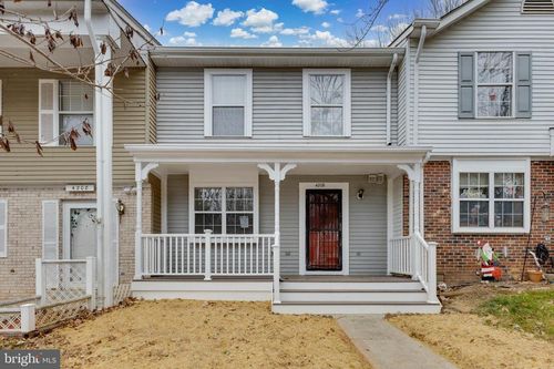 4206 Gunston Ct, WOODBRIDGE, VA, 22193-2433 | Card Image