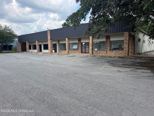 330 Courthouse Rd, Gulfport, MS, 39507-1807 | Card Image
