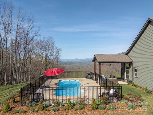241 Mountain Lookout Dr, House other with 3 bedrooms, 3 bathrooms and null parking in Bostic NC | Image 37