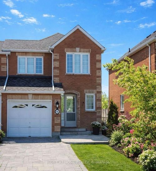 95 Giancola Cres, Maple, ON, L6A2T5 | Card Image