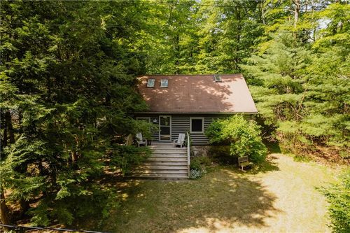 5 Rhododendron Rd, Kauneonga Lake, NY, 12749 | Card Image