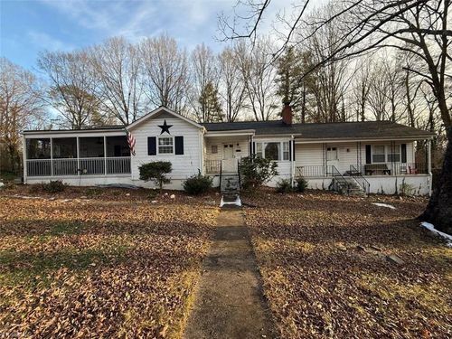 1142 Manning St, Eden, NC, 27288-5956 | Card Image