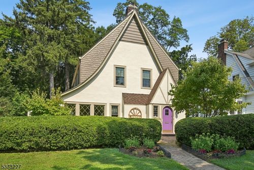 150 Central Ave, Madison, NJ, 07940-1609 | Card Image
