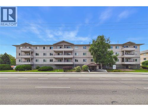 303 - 993 Klo Road, Condo with 2 bedrooms, 2 bathrooms and 1 parking in Kelowna BC | Card Image