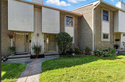 29-11 Grand River Blvd, Kitchener, ON, N2A2T2 | Card Image