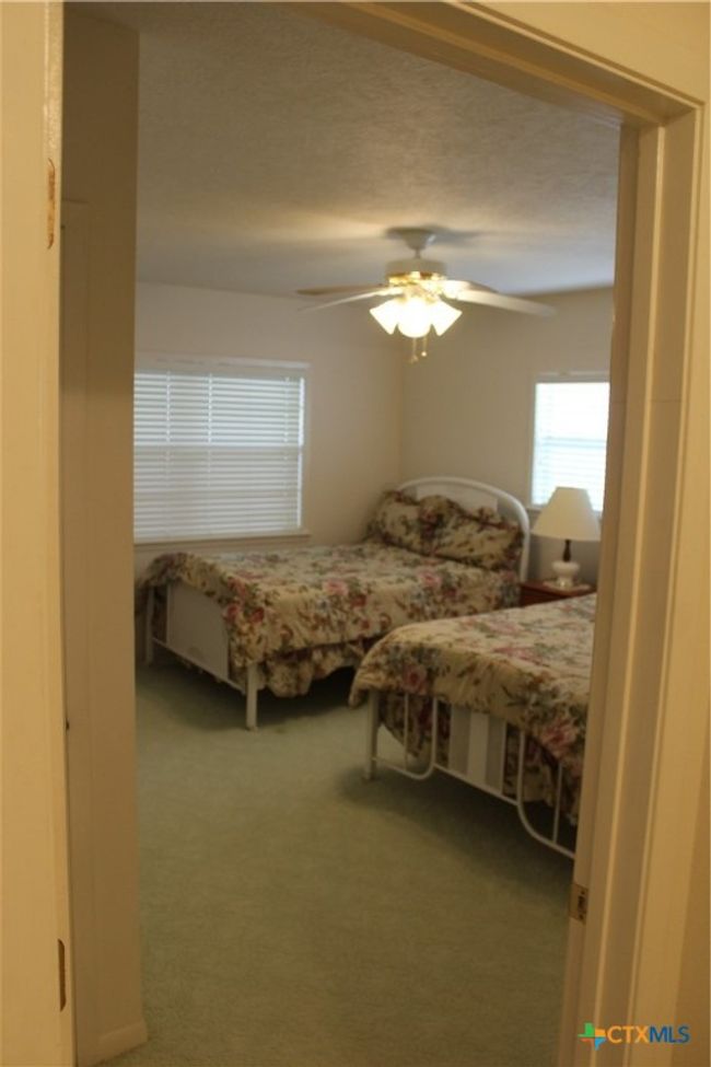 963 County Road 176, House other with 2 bedrooms, 3 bathrooms and null parking in Hallettsville TX | Image 12