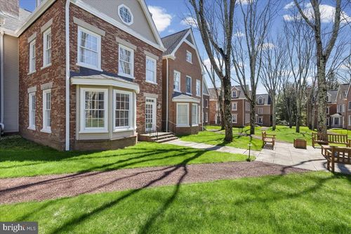 47 Governors Ln, Princeton, NJ, 08540-3670 | Card Image
