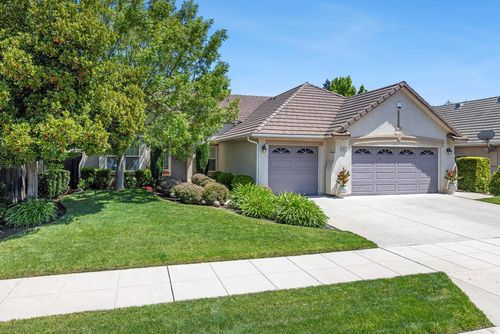 2549 Whiteash Ave, Clovis, CA, 93619-5206 | Card Image