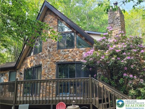 2048 Beaver Run Rd, Pocono Lake, PA, 18347-8203 | Card Image