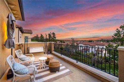 106 Long Fence, Irvine, CA, 92602-1807 | Card Image