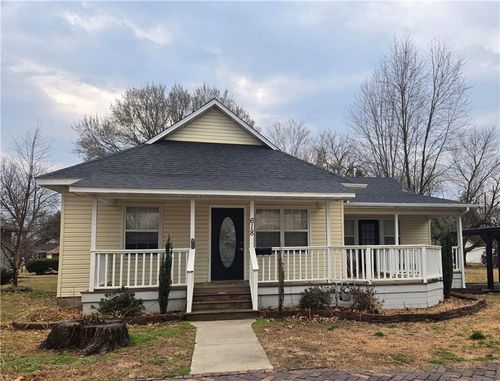 618 E 21st St, Pittsburg, KS, 66762-2922 | Card Image