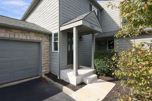 45a-4027 Blendon Grove Way, Gahanna, OH, 43230-9857 | Card Image