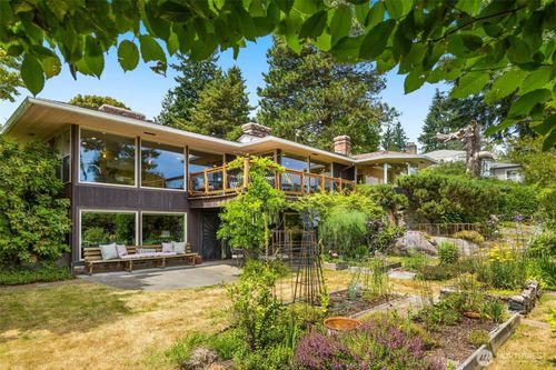 3912 Ne 127th St, Seattle, WA, 98125-4638 | Card Image