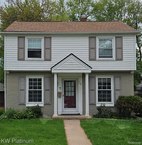 1381 Brys Dr, Grosse Pointe Woods, MI, 48236-1016 | Card Image