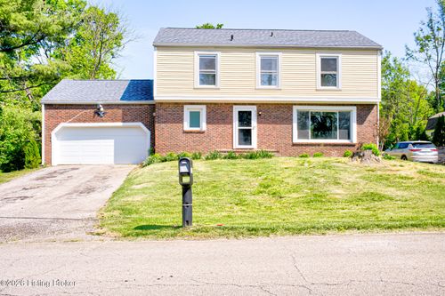 8201 Huntsman Trl, Louisville, KY, 40291-2513 | Card Image