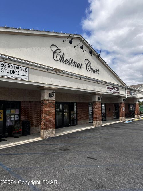 unit-4-4030 Chestnut St, Emmaus, PA, 18049-1012 | Card Image