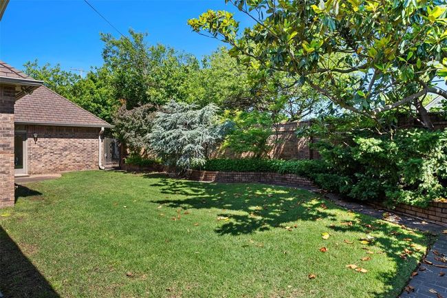 1409 Glenbrook Ter, House other with 3 bedrooms, 4 bathrooms and null parking in Nichols Hills OK | Image 37