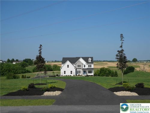 2-4450 Maple St, Schnecksville, PA, 18078-2912 | Card Image