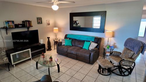 307-16901 Ne 13th Ave, Miami, FL, 33162-2719 | Card Image