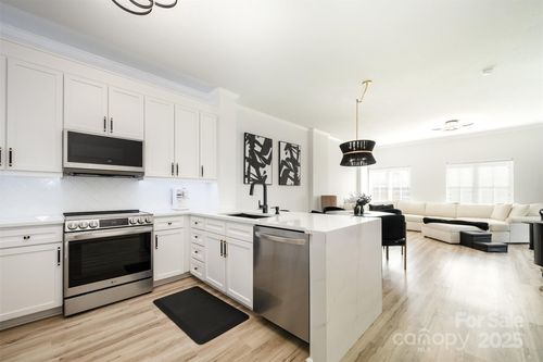 unit-506-721 Governor Morrison St, Charlotte, NC, 28211-4353 | Card Image