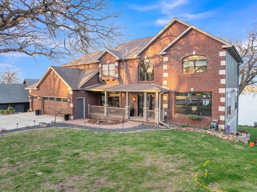 2221 Francis Sites Dr, Spirit Lake, IA, 51360-1885 | Card Image