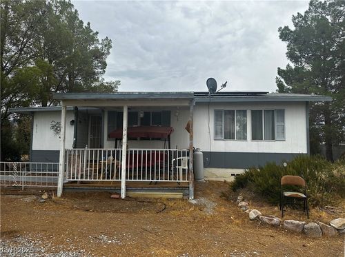 611 Woodchips Rd, Pahrump, NV, 89048-4445 | Card Image