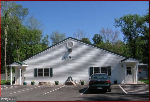 655 River Rd, DAUPHIN, PA, 17018-8003 | Card Image