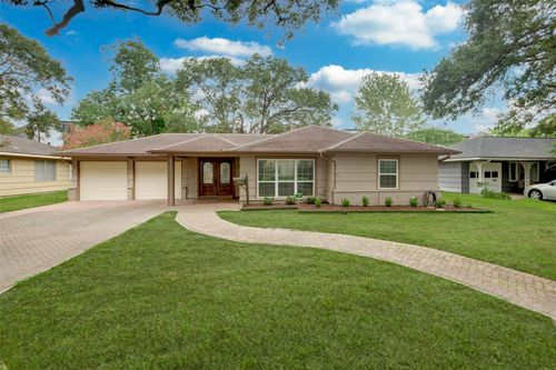 5604 Whitehaven St, Bellaire, TX, 77401-4711 | Card Image