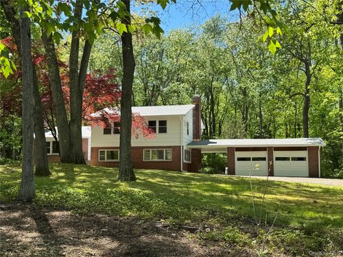 21 Young Road, Somers, NY, 10536 | Card Image