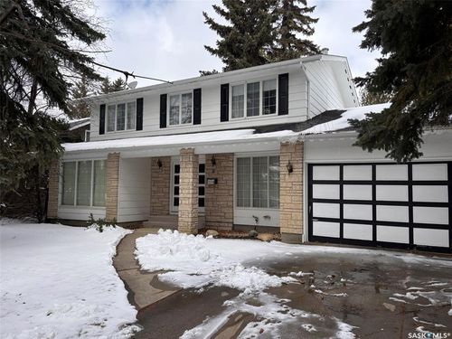 5 Malcolm Place, Saskatoon, SK, S7H4M3 | Card Image