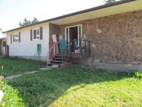 5037 52 St, Rocky Mountain House, AB, T4T1E3 | Card Image