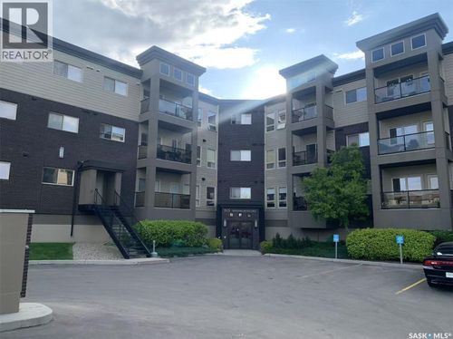 203-115 Willowgrove Cres, Saskatoon, SK, S7W0N4 | Card Image