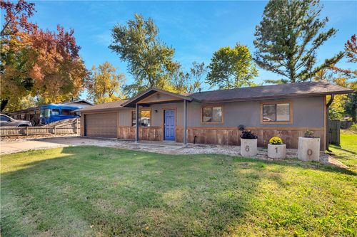 610 Se 10th St, Bentonville, AR, 72712-6420 | Card Image