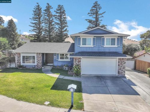 2353 Silver Creek Cir, Antioch, CA, 94509 | Card Image
