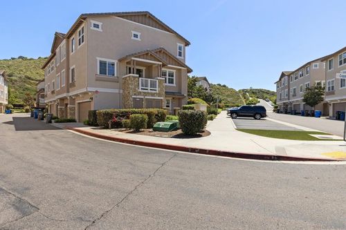 1015 Iron Wheel St, Santee, CA, 92071 | Card Image