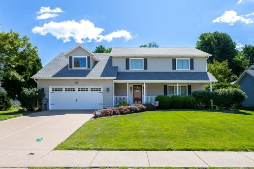 4621 Hamilton Drive, Davenport, IA, 52807 | Card Image